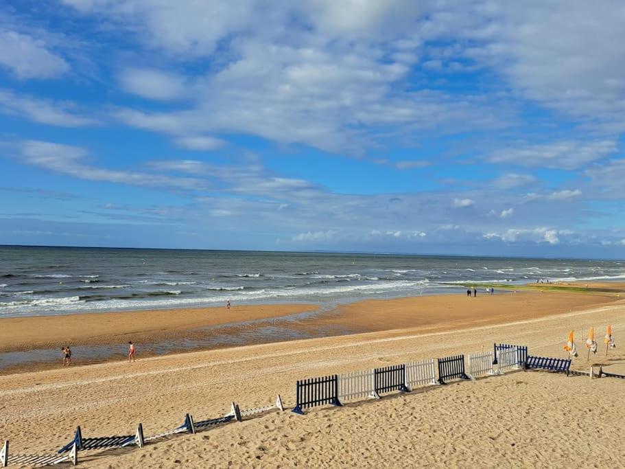 Studio Chic, Hyper Centre, 4 Minutes De La Plage Cabourg Eksteriør billede
