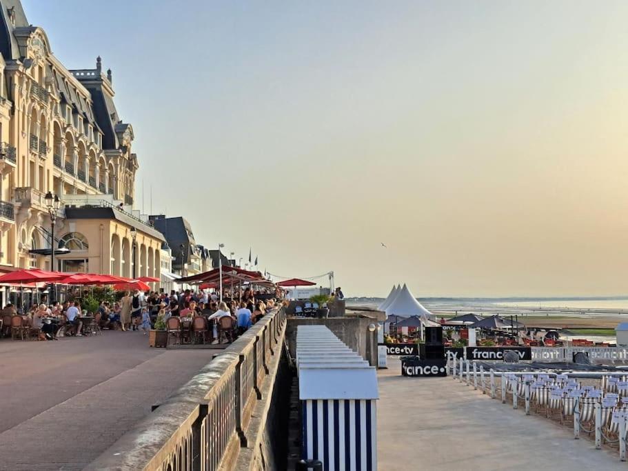 Studio Chic, Hyper Centre, 4 Minutes De La Plage Cabourg Eksteriør billede